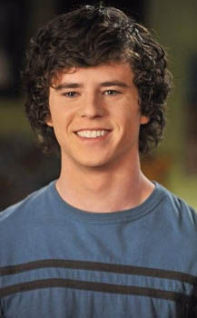 Charlie McDermott